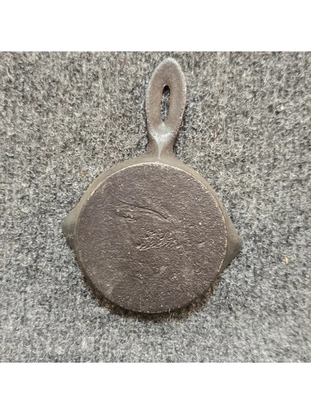 Vintage Mini Cast Iron Skillet Souvenir – Old Salt Fisherman Raised Portrait